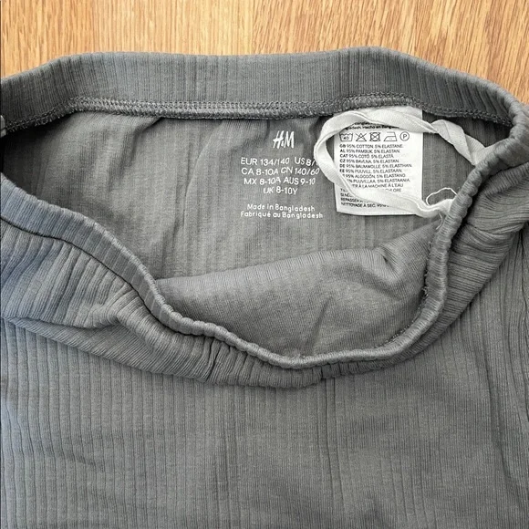 H&M Ribbed Two-Piece Set - Picture 4 of 4